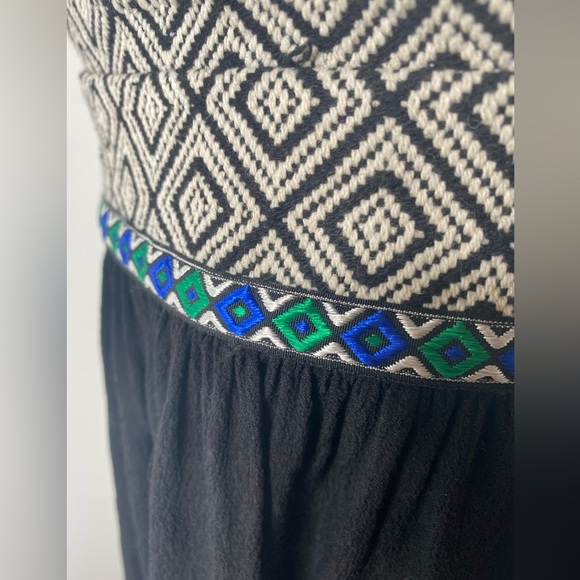 Lovers + Friends Black and White  Chevron Design - Picture 4 of 10